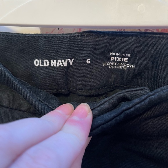 Old Navy Pixie Pants - Picture 3 of 3